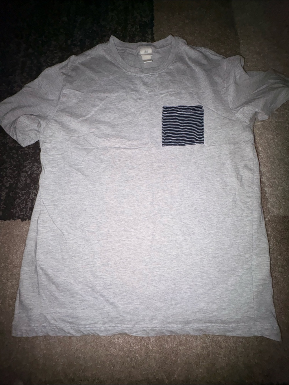 H&M Men’s Solid Grey Crew Neck Pocket T-Shirt
